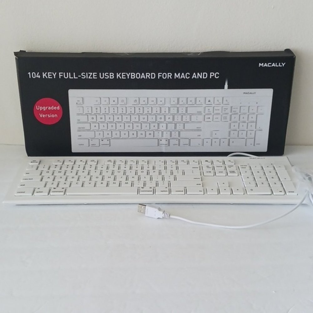 Macally 104 key full size USB Keyboard for Mac and PC in white
